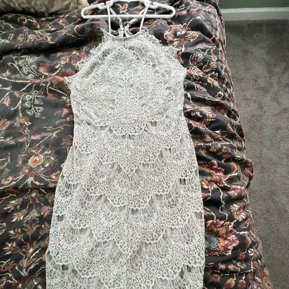 lace figure hugging wedding dress Clo main image 1